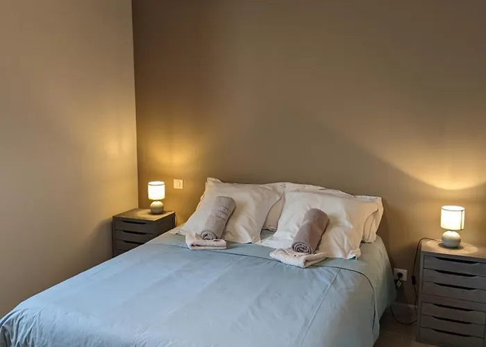 Charentais Avec Piscine, Terrasse, Et Peche - Confort Moderne Et Charme Rural - Fr-1-653-87 *