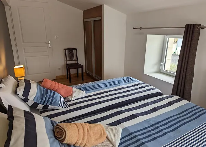 Casa vacanze Charentais Avec Piscine, Terrasse, Et Peche - Confort Moderne Et Charme Rural - Fr-1-653-87 *