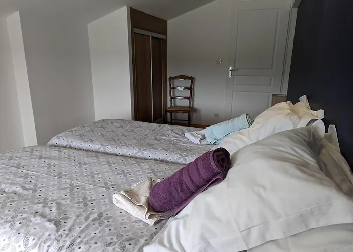 Charentais Avec Piscine, Terrasse, Et Peche - Confort Moderne Et Charme Rural - Fr-1-653-87 Salles-de-Barbezieux